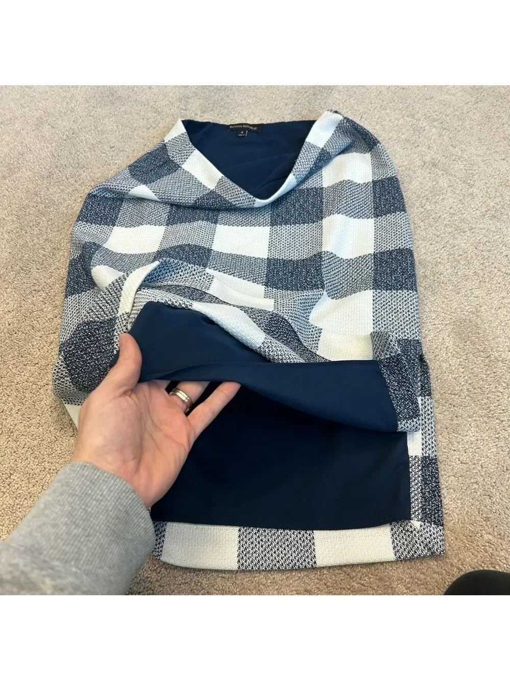 BANANA republic blue white checkered pencil skirt Sz 4